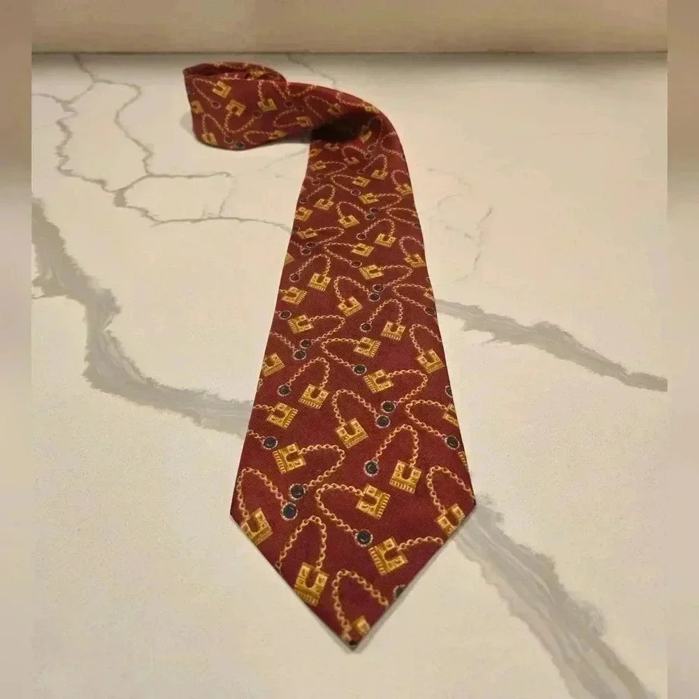 VTG Burberrys of London 100% Handmade Silk Tie